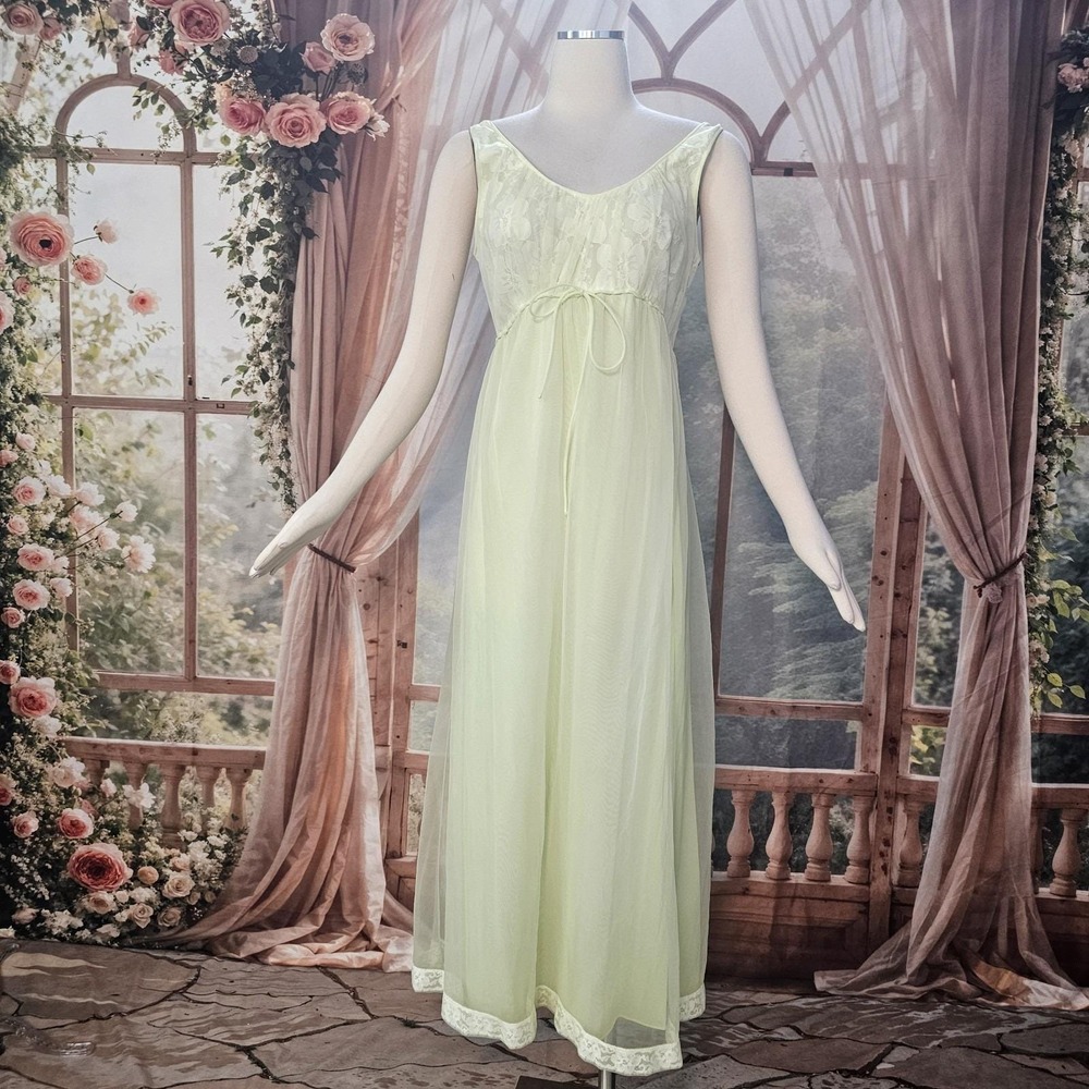 Vintage 1960's Nightgown Slip Lingerie‎ Pale Lime Green Yellow Lace Chiffon